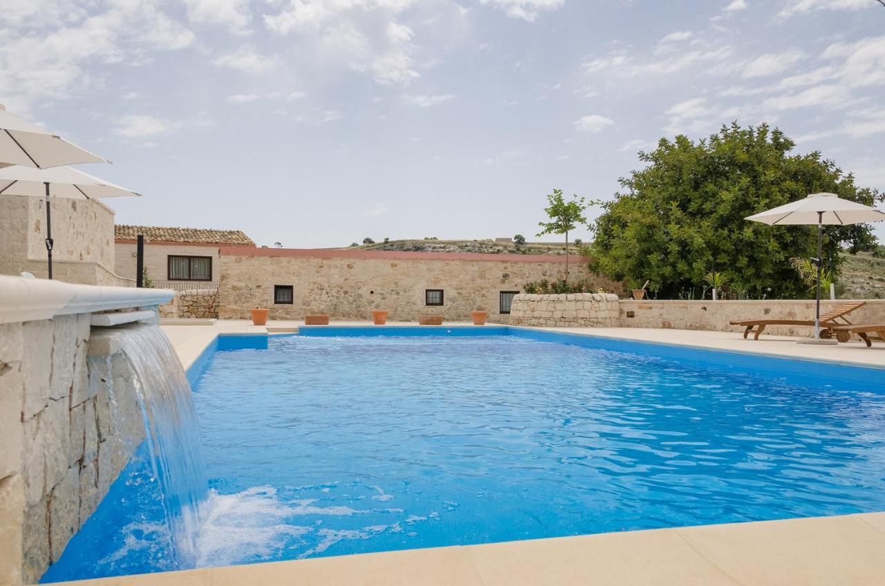 Vivere Gli Iblei - Maison En Plain Air Ragusa Bagian luar foto