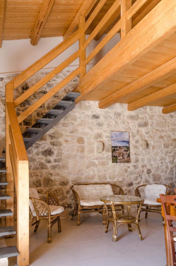 Vivere Gli Iblei - Maison En Plain Air Ragusa Bagian luar foto