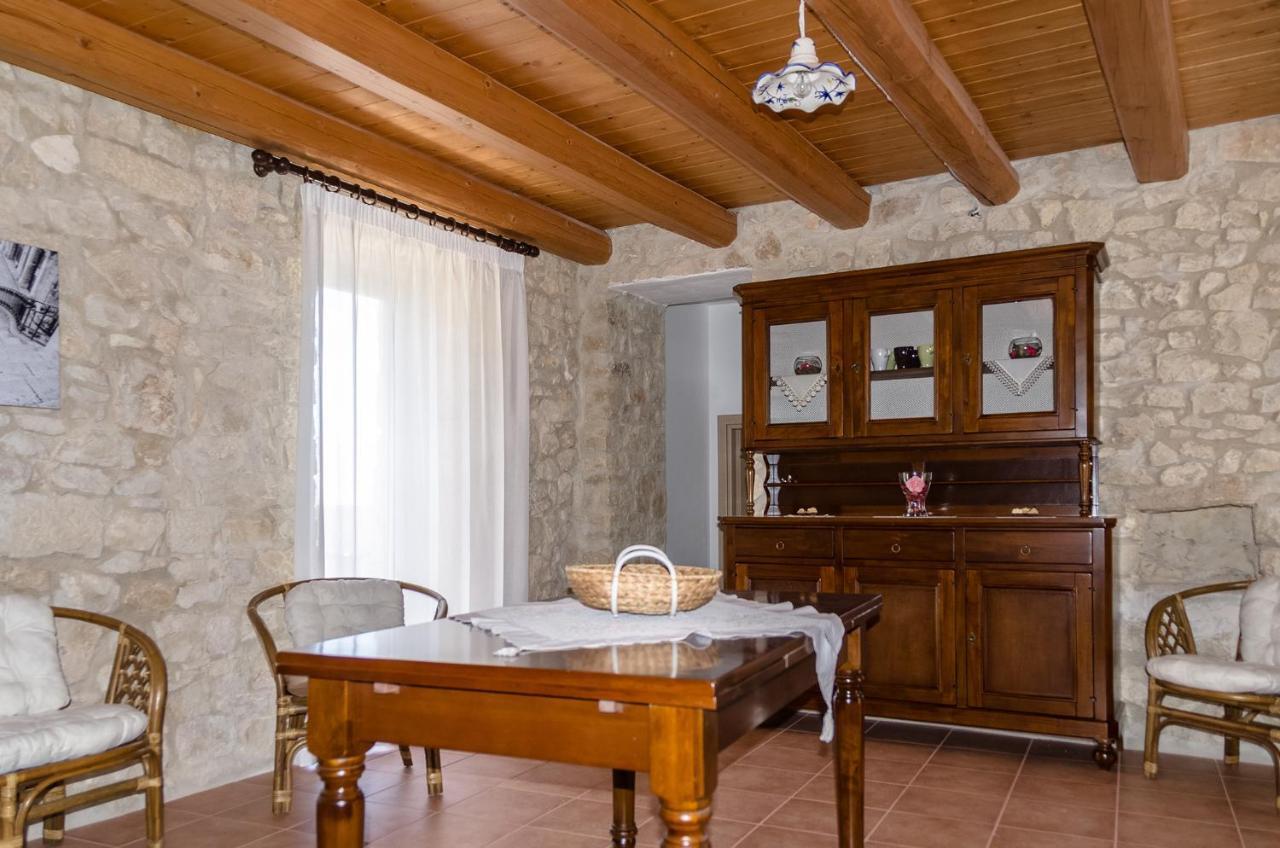 Vivere Gli Iblei - Maison En Plain Air Ragusa Bagian luar foto