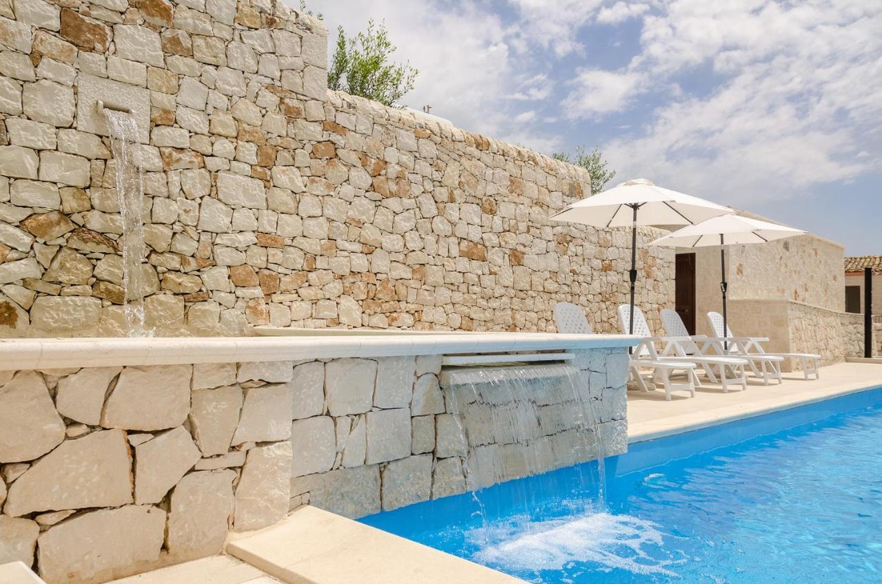 Vivere Gli Iblei - Maison En Plain Air Ragusa Bagian luar foto