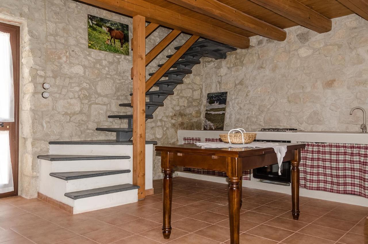 Vivere Gli Iblei - Maison En Plain Air Ragusa Bagian luar foto