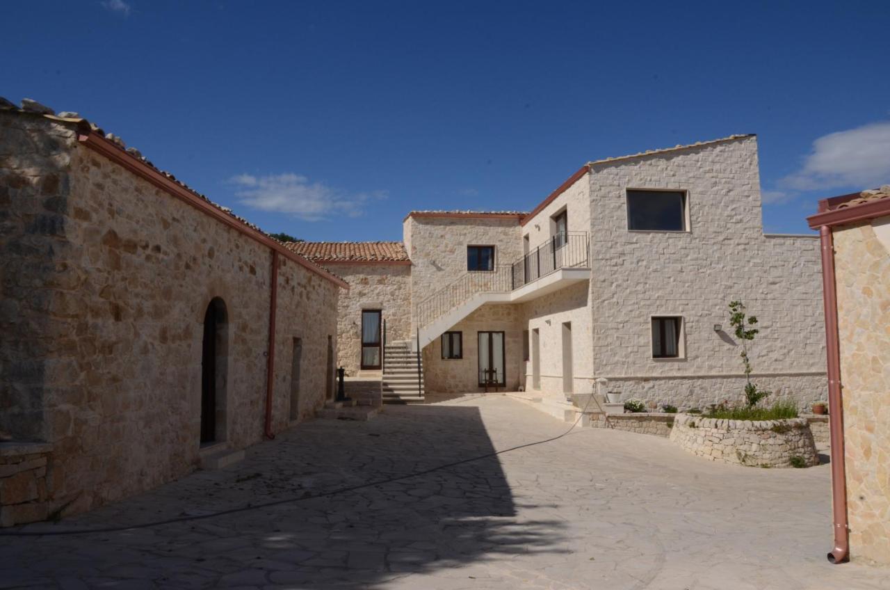 Vivere Gli Iblei - Maison En Plain Air Ragusa Bagian luar foto